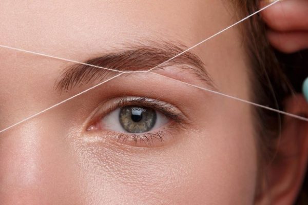 Threading eyebrow eyebrows filo brow brows depilazione salon waxing vagas obtain microblade mugeek vidalondon sobrancelha compras analista muito solutudo 特写